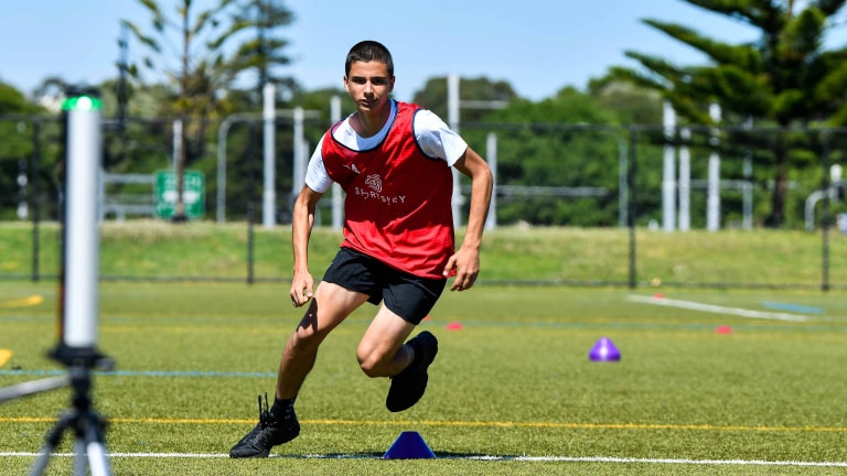 Sportskey youth male athlete performing test